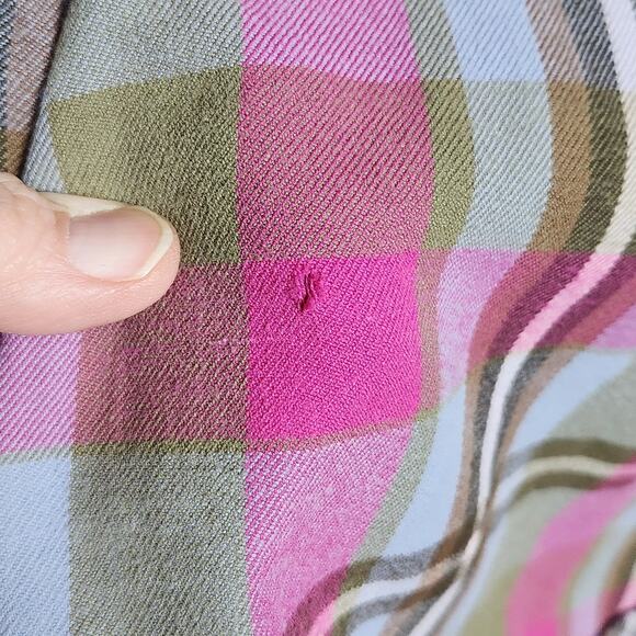 Carhartt for Women Pink Plaid Button-Up Shirt – Size L (12/14) NWOT - Picture 4 of 7